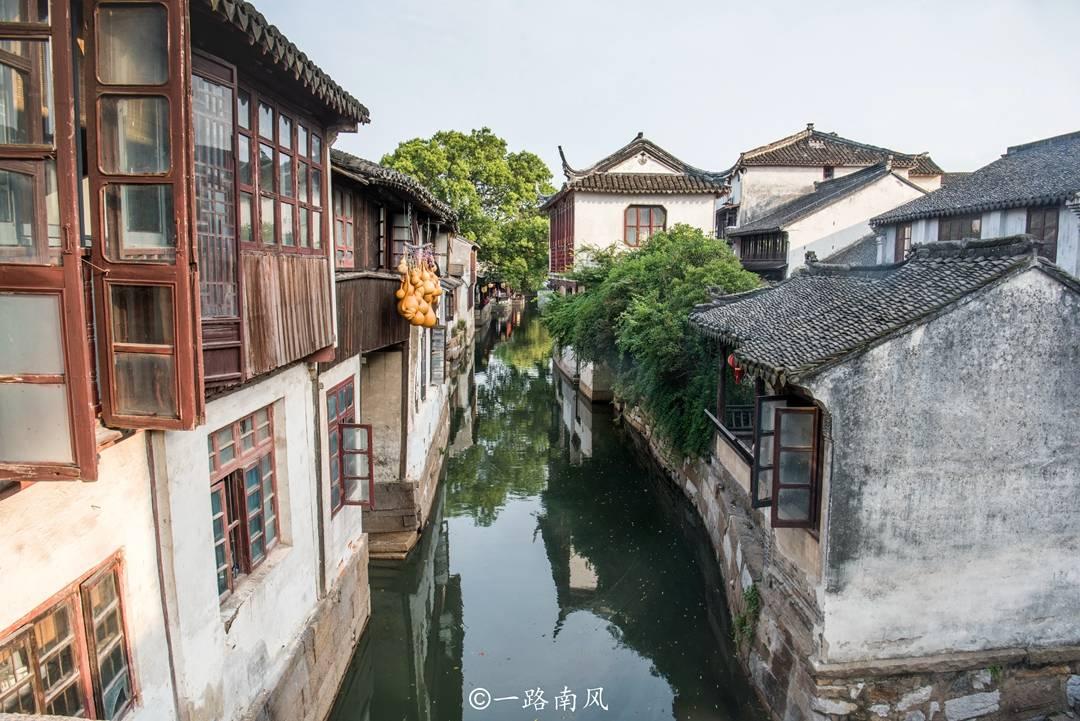 2024农村坟墓整改来了！全国农村“日坟”限期内拆除？农民同意吗